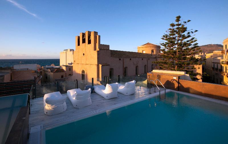 Azzoli - Apartments&skypool - Adults Only 4*
